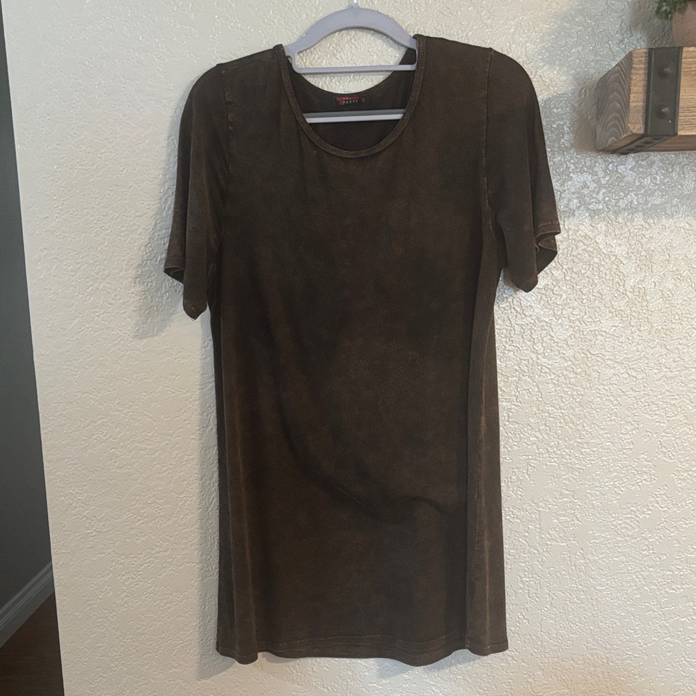T Party Fashion Dark Brown Short Sleeve Tee
